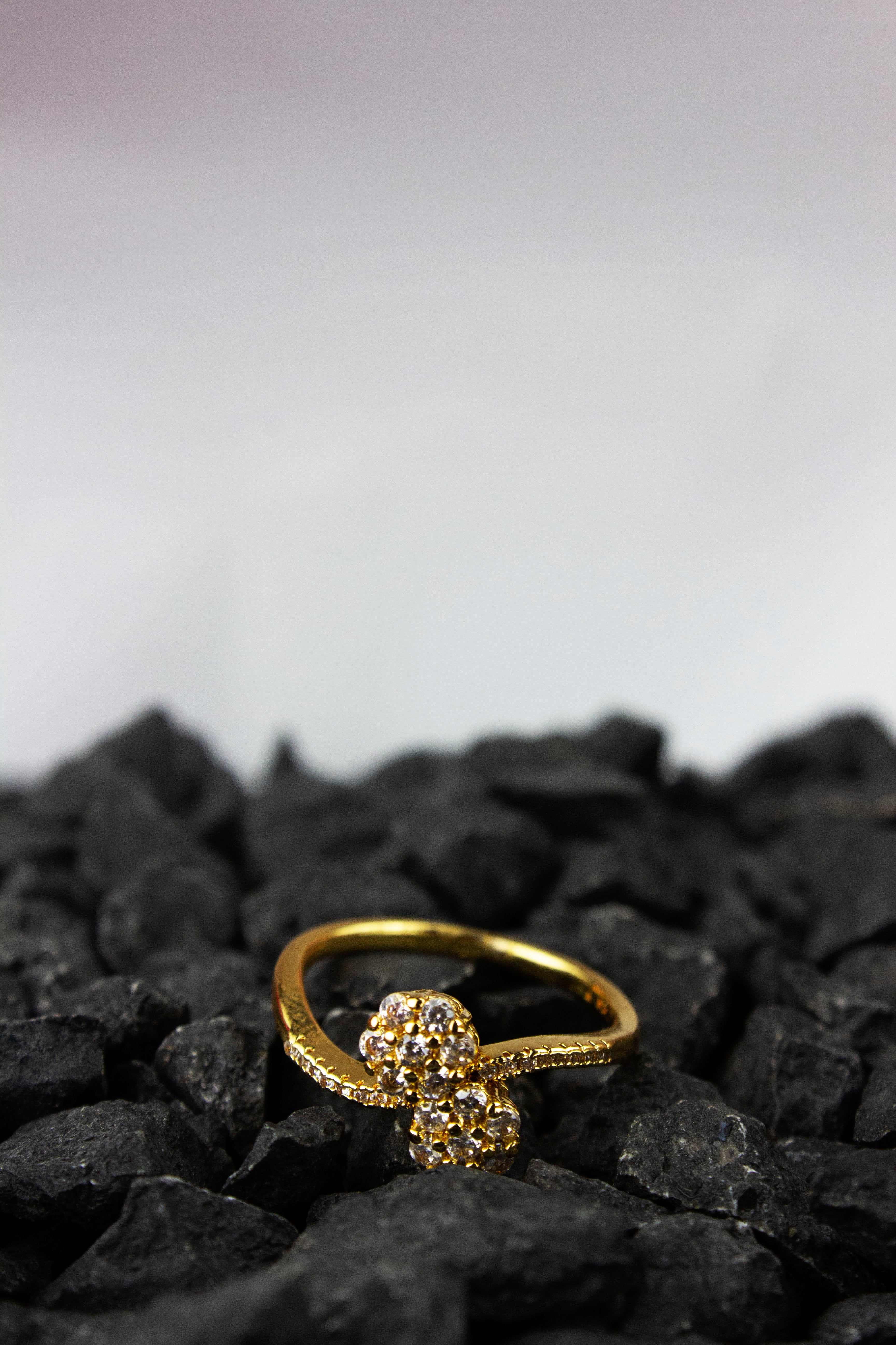 Round gold clearance ring price